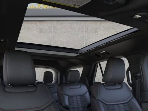 New 2026 Ford Explorer ST-Line w/ ST-Line Street Pack image 22