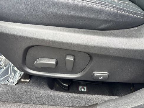 Used 2018 Subaru Forester 2.5i Touring w/ Popular Package #2 AWD/4WD image 16