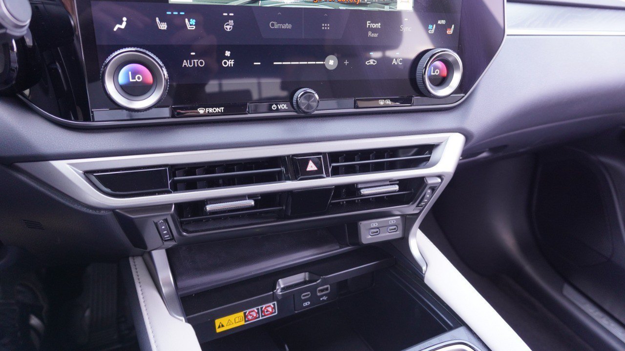Certified 2024 Lexus RX 350 Premium w/ Accessory Package (Z1) FWD image 18