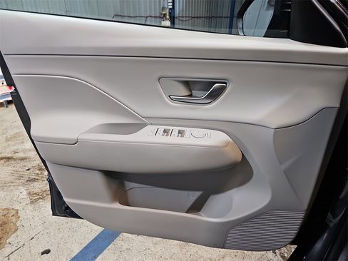 New 2026 Hyundai Kona SEL Premium image 25