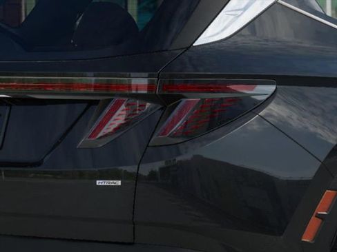New 2025 Hyundai Tucson Limited image 10