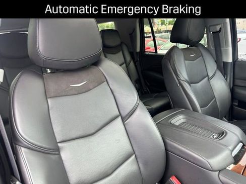 Used 2020 Cadillac Escalade Luxury image 32