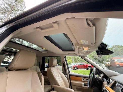 Used 2014 Land Rover LR4 HSE AWD/4WD image 30