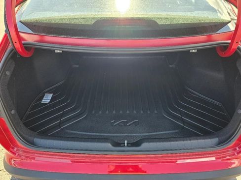 New 2025 Kia K4 EX image 25