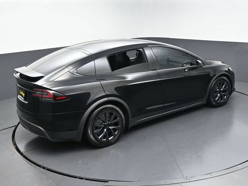 Used 2024 Tesla Model X AWD/4WD image 37