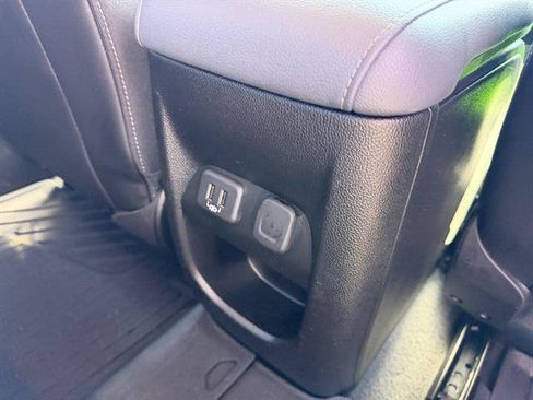 Used 2021 Chevrolet Colorado Z71 w/ Safety Package AWD/4WD image 21