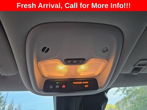 Used 2025 Chevrolet TrailBlazer LT AWD/4WD image 14