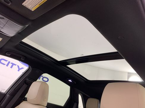 Used 2017 Cadillac XT5 Luxury FWD image 29