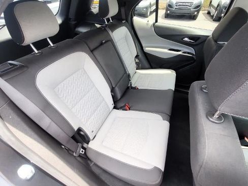 Used 2023 Chevrolet Equinox LS w/ LS Convenience Package FWD image 25