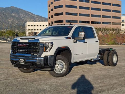 New 2026 GMC Sierra 3500 Pro w/ Convenience Package image 1