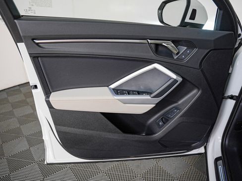 Used 2023 Audi Q3 2.0T Premium w/ Convenience Package image 23