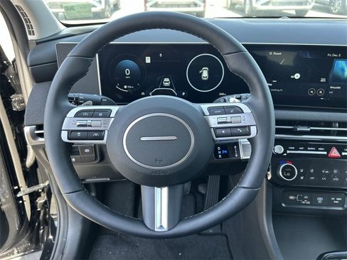 New 2026 Hyundai Tucson Limited image 30