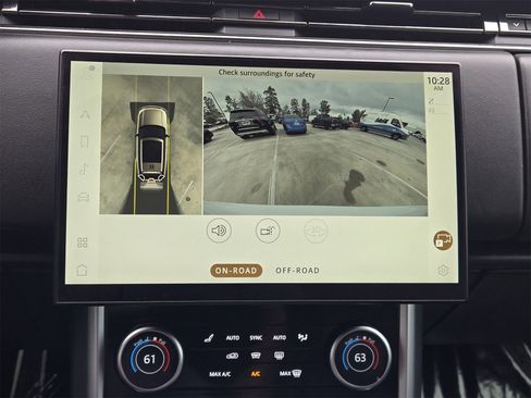 Used 2023 Land Rover Range Rover SE image 18