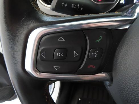 Used 2023 Jeep Wrangler Unlimited Sahara AWD/4WD image 12