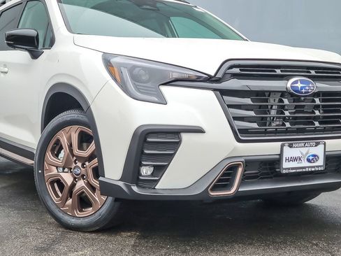 Used 2026 Subaru Ascent Limited Bronze AWD/4WD image 2