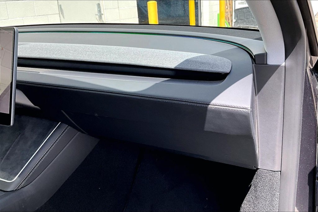Used 2026 Tesla Model Y Long Range AWD/4WD image 15