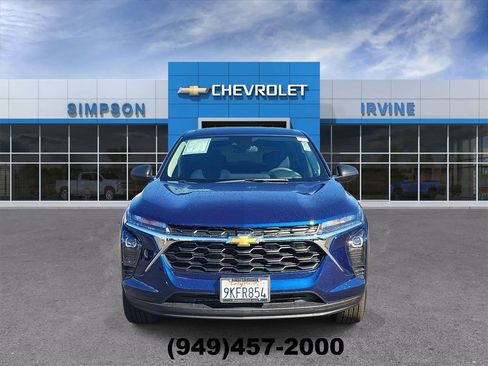 Used 2024 Chevrolet Trax LS w/ Driver Confidence Package image 3