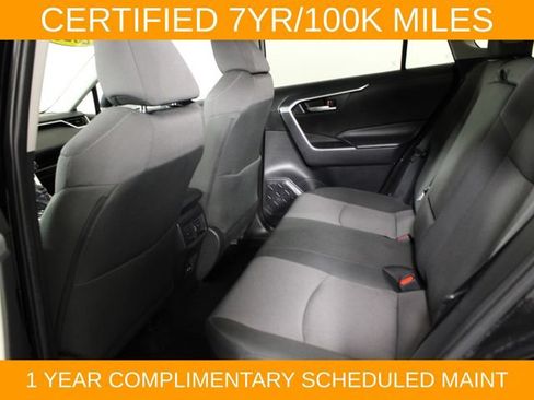 Used 2025 Toyota RAV4 XLE AWD/4WD image 13