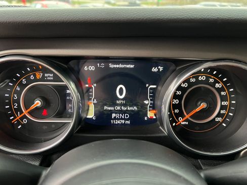 Used 2018 Jeep Wrangler Unlimited Sport S AWD/4WD image 16