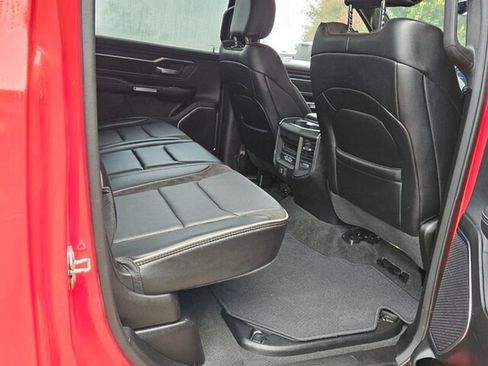 Used 2024 RAM 1500 Laramie image 14