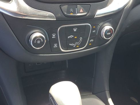 Used 2023 Chevrolet Equinox LT FWD image 27