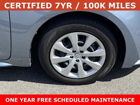 Used 2025 Toyota Corolla LE FWD image 5