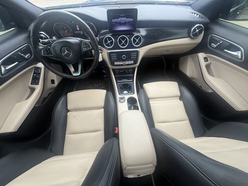 Used 2018 Mercedes-Benz GLA 250 image 11