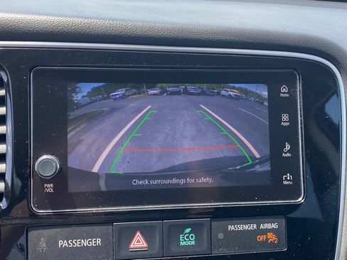 Used 2018 Mitsubishi Outlander SE FWD image 16