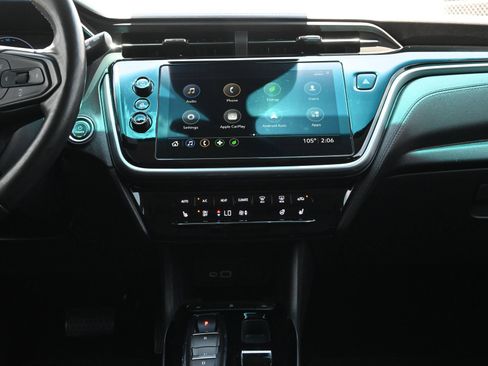 Used 2023 Chevrolet Bolt LT w/ Infotainment Package FWD image 13