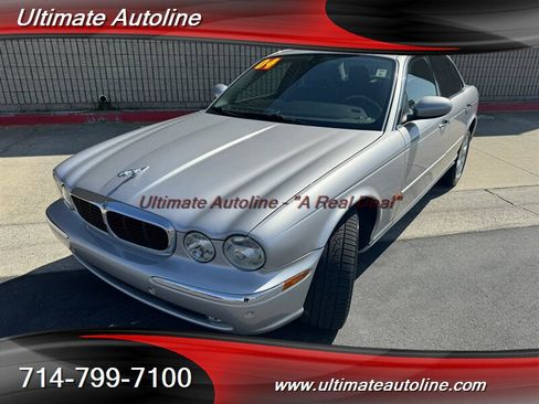 Used 2004 Jaguar XJ8 image 3