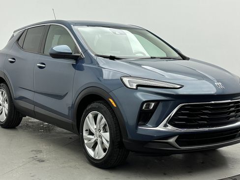 Used 2024 Buick Encore GX Preferred image 3