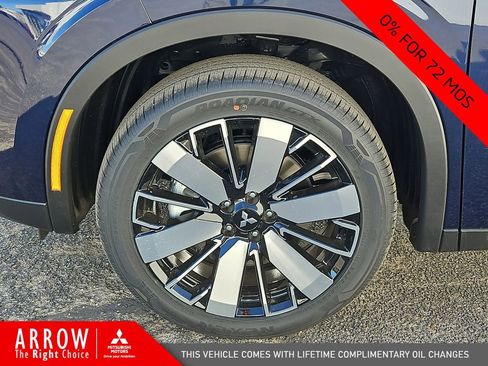 New 2026 Mitsubishi Outlander SE image 17