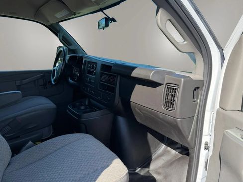 Used 2019 Chevrolet Express 2500 w/ Driver Convenience Package RWD image 41
