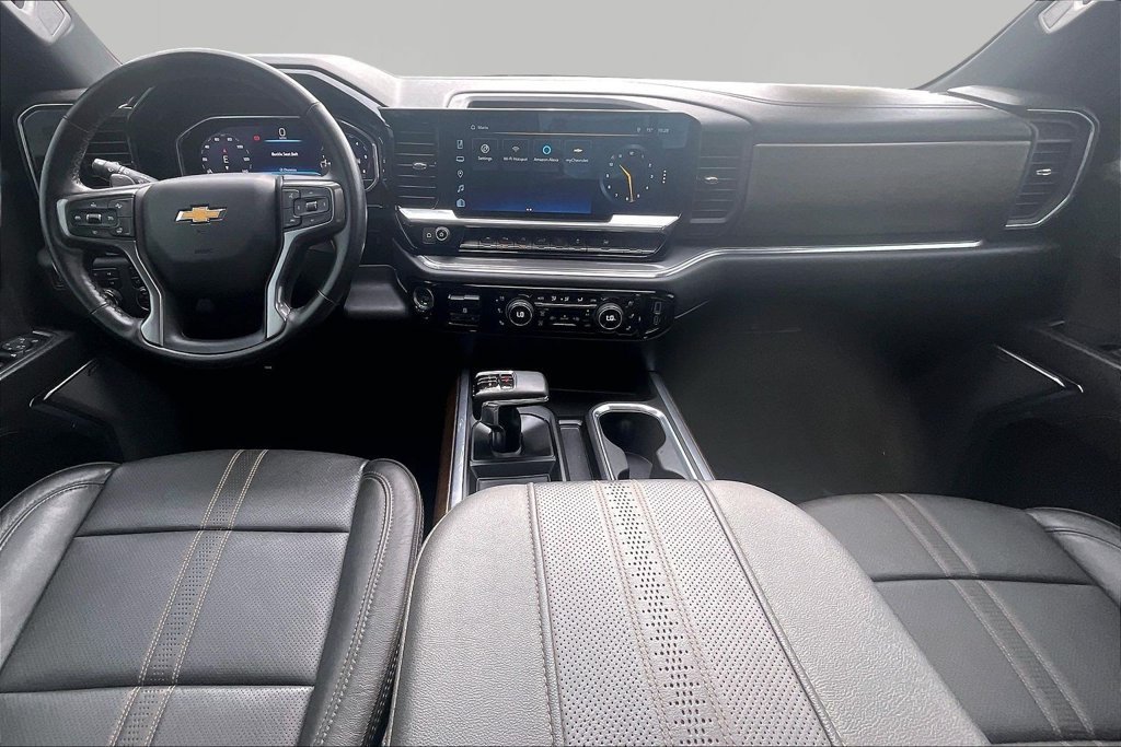 Used 2023 Chevrolet Silverado 1500 High Country w/ High Country Premium Package AWD/4WD image 9