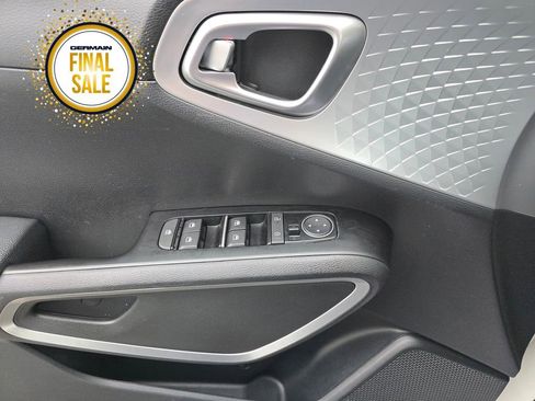 Certified 2023 Kia Soul LX w/ Option Group 015 image 23