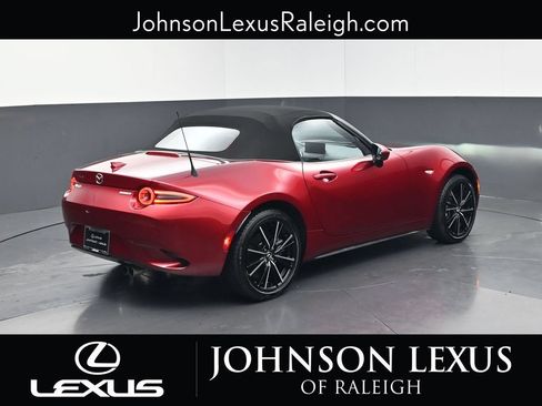 Used 2024 MAZDA MX-5 Miata Grand Touring RWD image 9