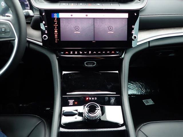 New 2027 Jeep Grand Cherokee Limited AWD/4WD image 18