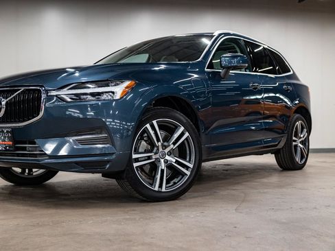 Used 2019 Volvo XC60 T8 Momentum w/ Advanced Package AWD/4WD image 19