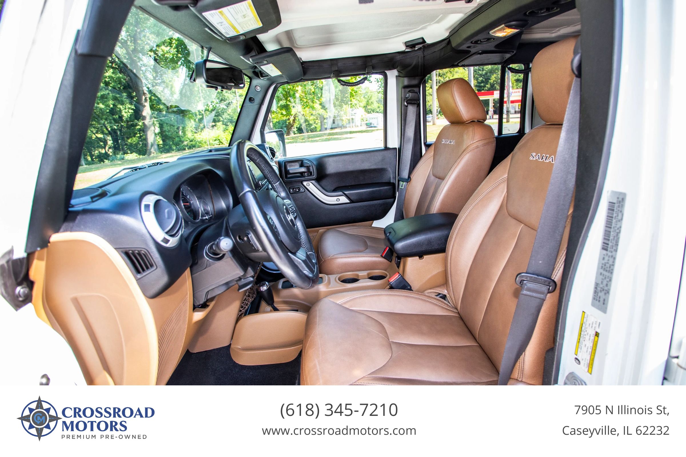 Used 2018 Jeep Wrangler Unlimited Sahara w/ Connectivity Group AWD/4WD image 16