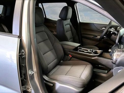 New 2026 Chevrolet Equinox LT image 11