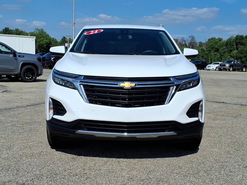 Used 2024 Chevrolet Equinox LT AWD/4WD image 2