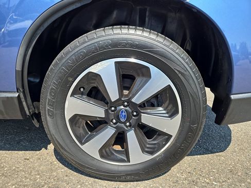 Used 2017 Subaru Forester 2.5i Limited AWD/4WD image 13