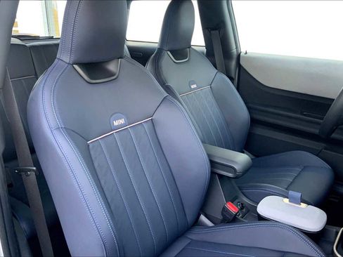 Used 2025 MINI Cooper S image 9