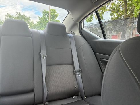 Used 2025 Nissan Altima 2.5 SV FWD image 27