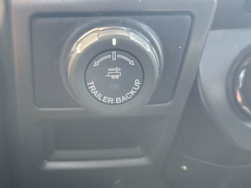 Used 2018 Ford F150 XLT w/ Equipment Group 302A Luxury AWD/4WD image 19