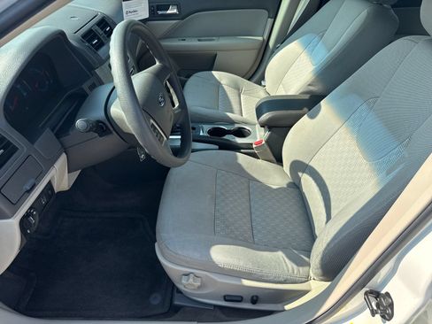Used 2011 Ford Fusion SE FWD image 17