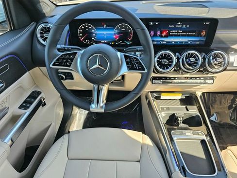 New 2026 Mercedes-Benz GLB 250 4MATIC image 27