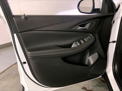 Used 2025 Buick Encore GX Preferred AWD/4WD image 26