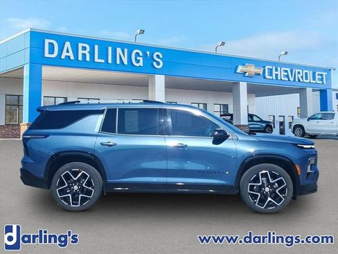 Used 2025 Chevrolet Traverse High Country FWD image 4