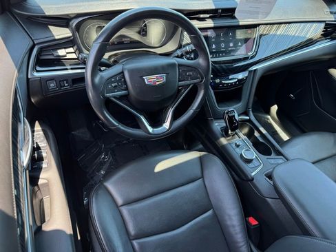 Used 2024 Cadillac XT6 Premium Luxury FWD image 27